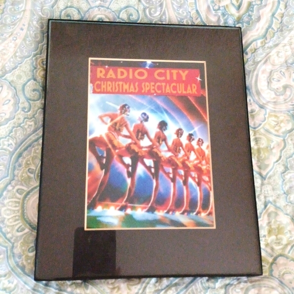 Rockettes Art Rendering 5x7 in 8x10 frame - Picture 1 of 2